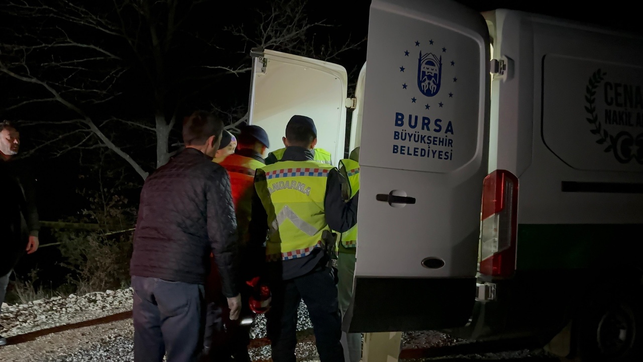 Bursa Ormanında Genç Bir Adamın Yanmış Cesedi Bulundu