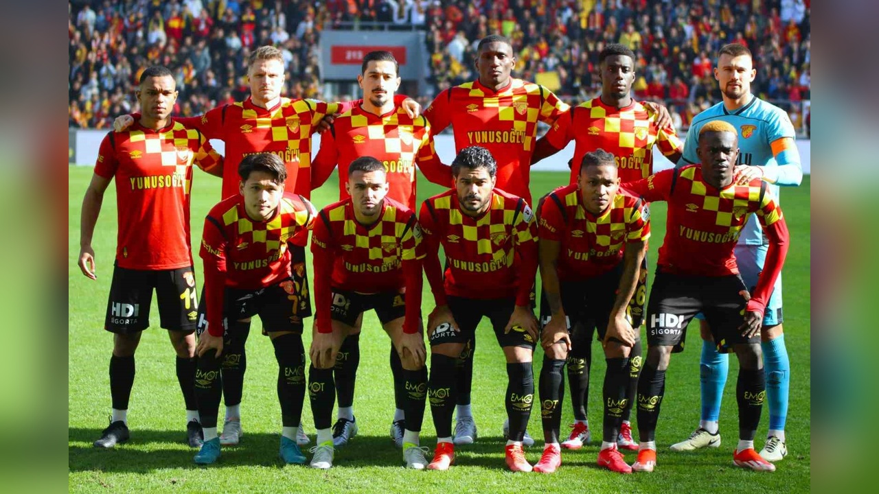 Göztepe, Fenerbahçe ile Kritik Maç İçin Hazırlıklarını Sürdürüyor