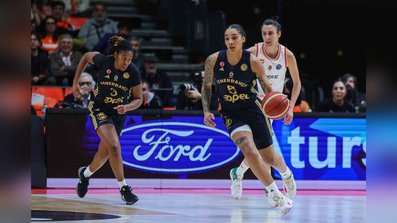 Fenerbahçe Kadın Basketbol Takımı Euroleague'de Namağlup Lider Oldu
