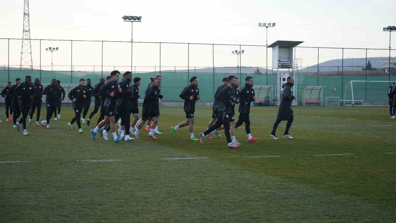 Selçuk İnan'dan Galatasaray Maçı Öncesi Umut Dolu Açıklama