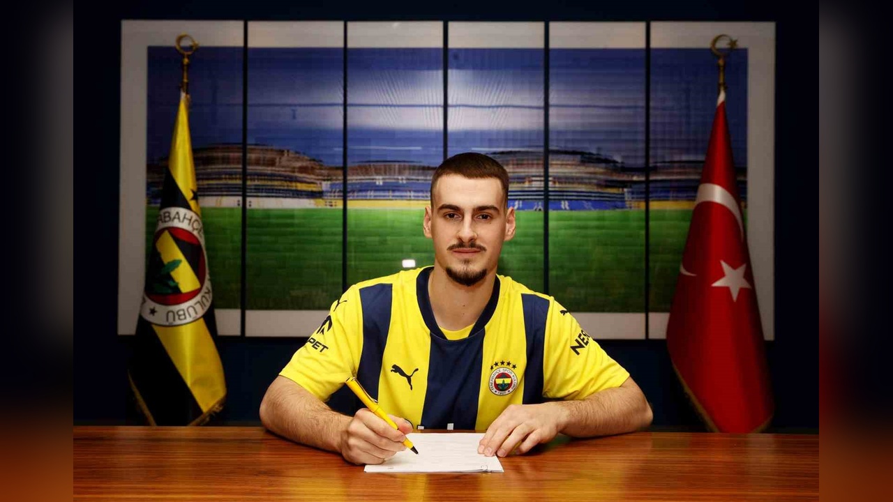 Fenerbahçe, Mimovic ile Sırp Futbolcu Sayısını Artırdı