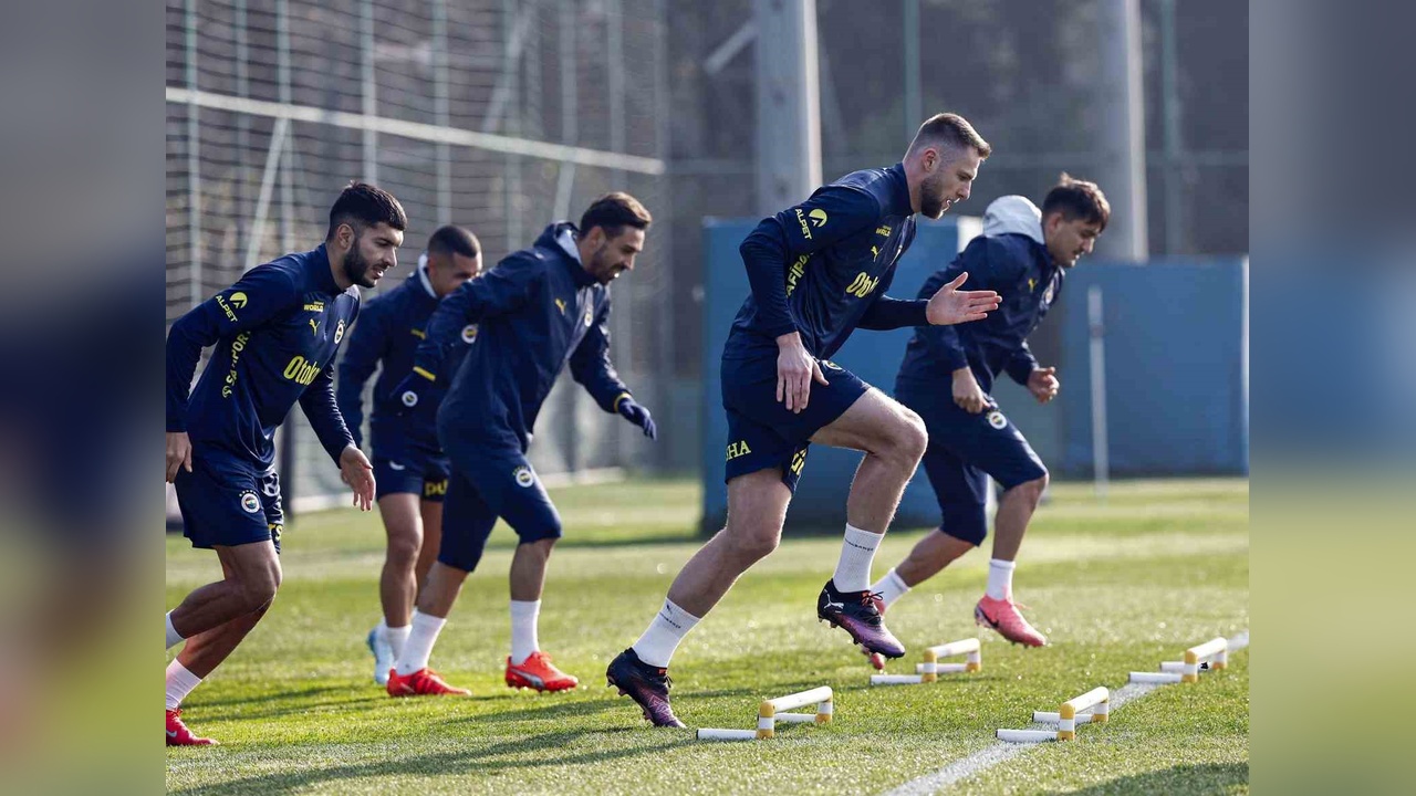 Fenerbahçe, Çaykur Rizespor Maçına Hazır