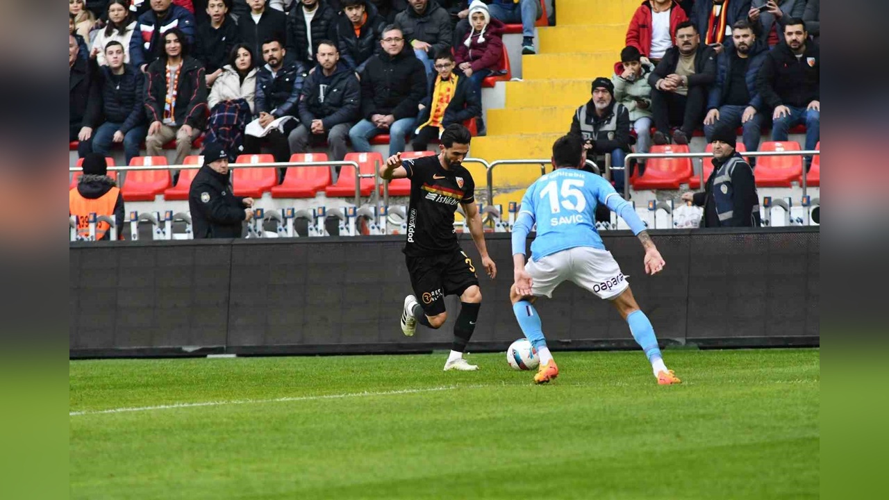 Kayserispor ve Trabzonspor İlk Yarıda Beraberlikte Kaldı
