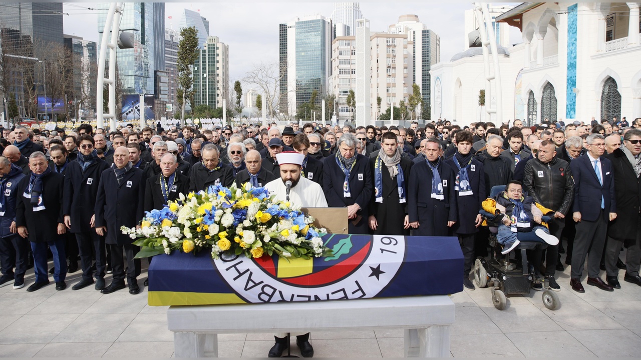 Fenerbahçe'nin Değerli İsimlerinden Mehmet Salih Dereli'ye Veda
