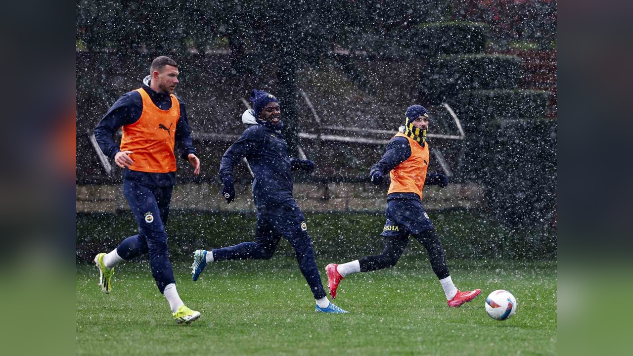 Fenerbahçe, Alanyaspor Maçına Hazırlıklarını Sürdürüyor