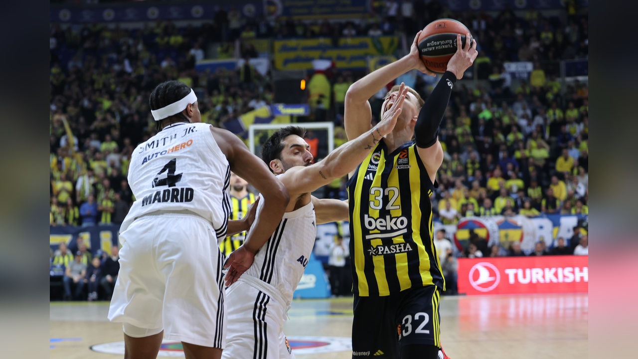 Fenerbahçe Beko, Real Madrid'i Mağlup Etti