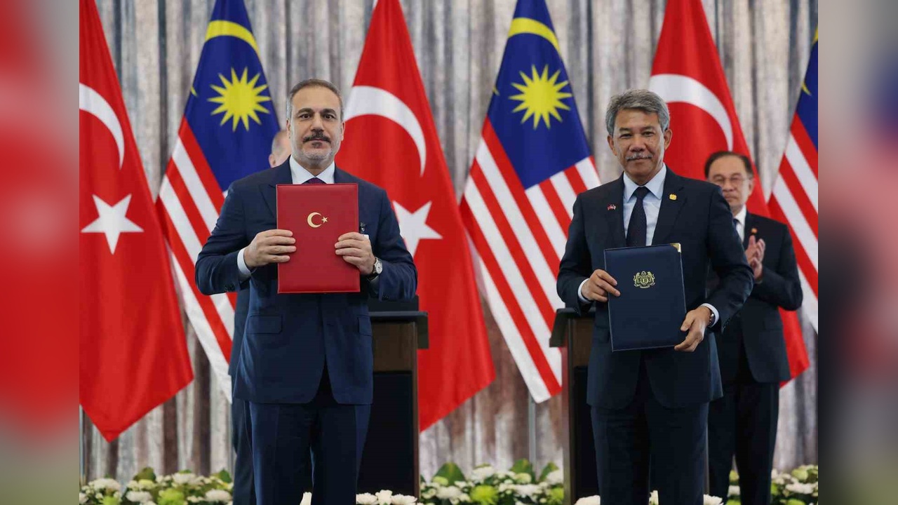 Türkiye ve Malezya'dan Tarihi İşbirliği Anlaşmaları