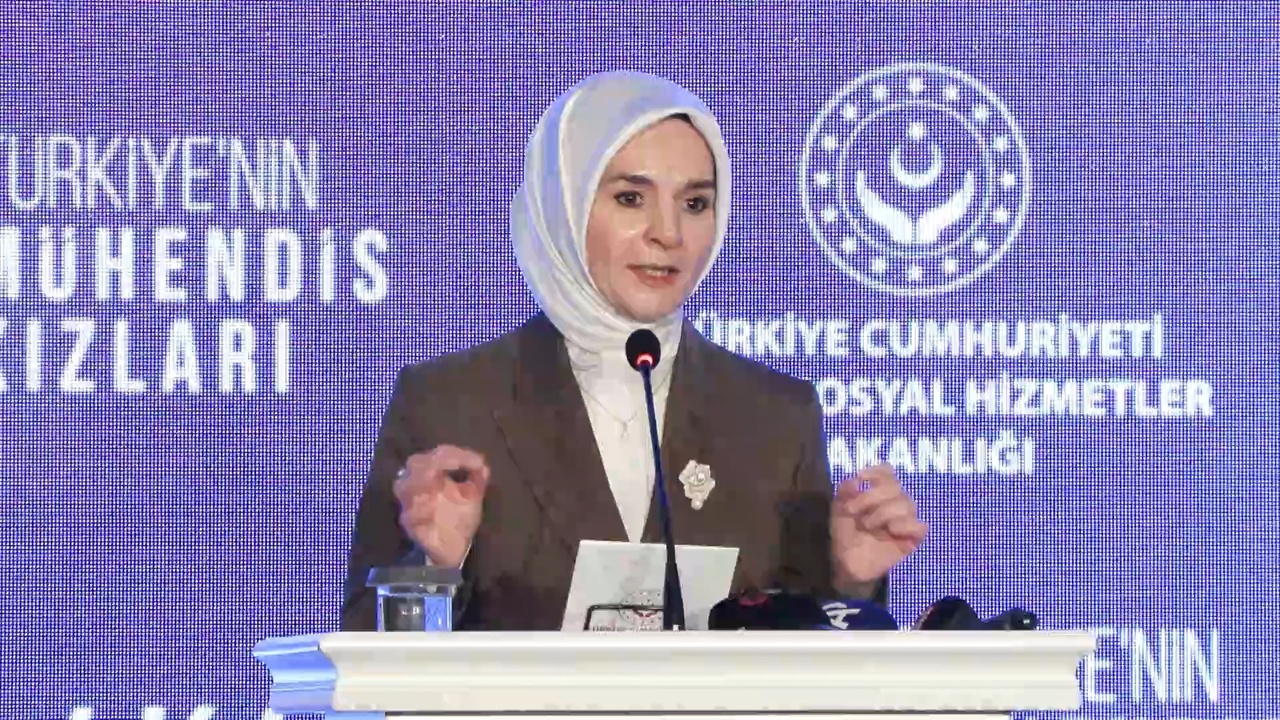 'Türkiye'nin Mühendis Kızları' Projesinde Üçüncü Faz İmza Töreni Gerçekleşti
