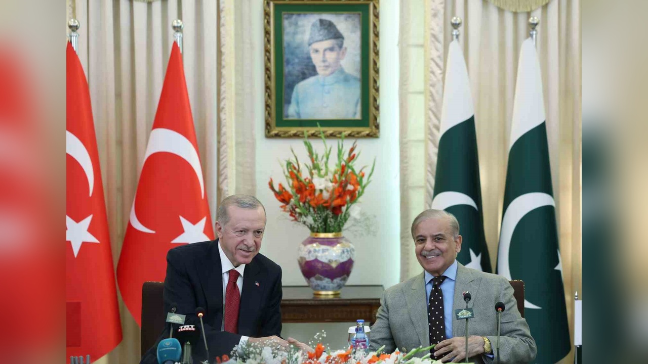 Pakistan Başbakanı Şerif'ten Türkiye'ye Övgü