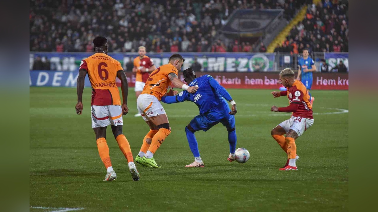 Çaykur Rizespor ve Galatasaray İlk Yarıda Beraberlikte Kaldı