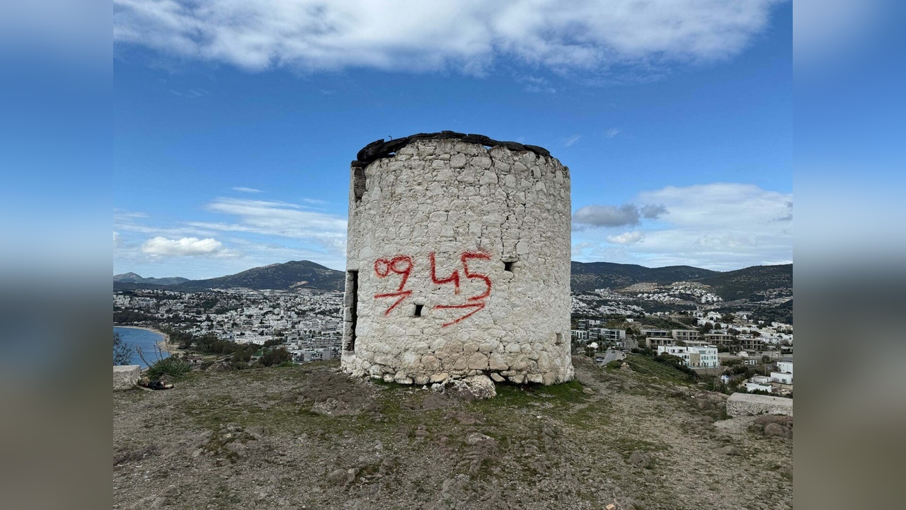 Bodrum'daki Tarihi Yel Değirmenleri Tehlike Altında