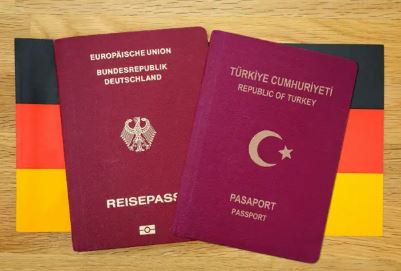 AKP'den yurt dışındaki Türklere müjde: Çifte Vatandaşlık Yasası tamamlandı