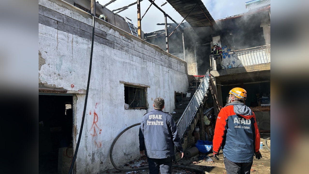 Uşak'ta Yangın Faciası: Bir Kişi Hayatını Kaybetti