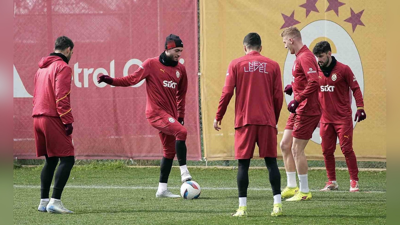 Galatasaray, Derbi Öncesi Son Hazırlıklarını Gerçekleştirdi