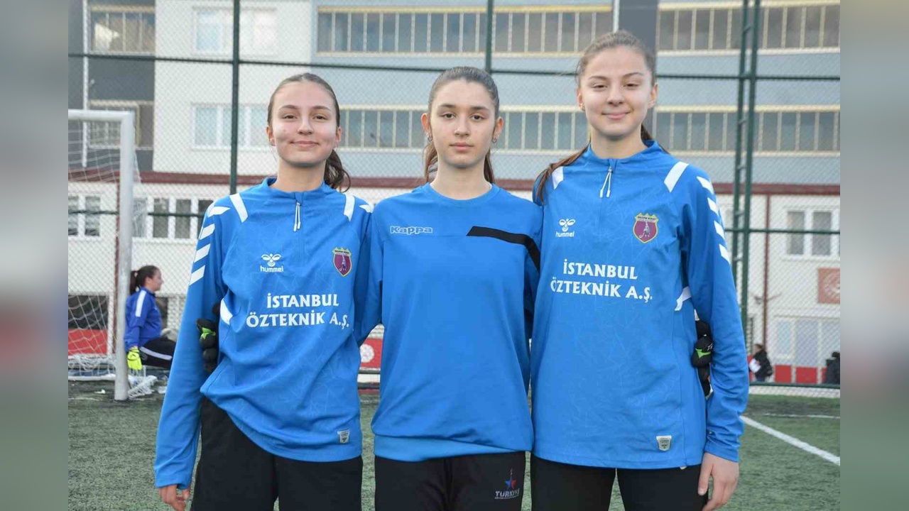 Galatasaray, Üç Yeni Futbolcuyla Kadrosunu Güçlendirdi