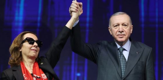 AKP'ye geçen Serap Yazıcı'nın CHP talebi