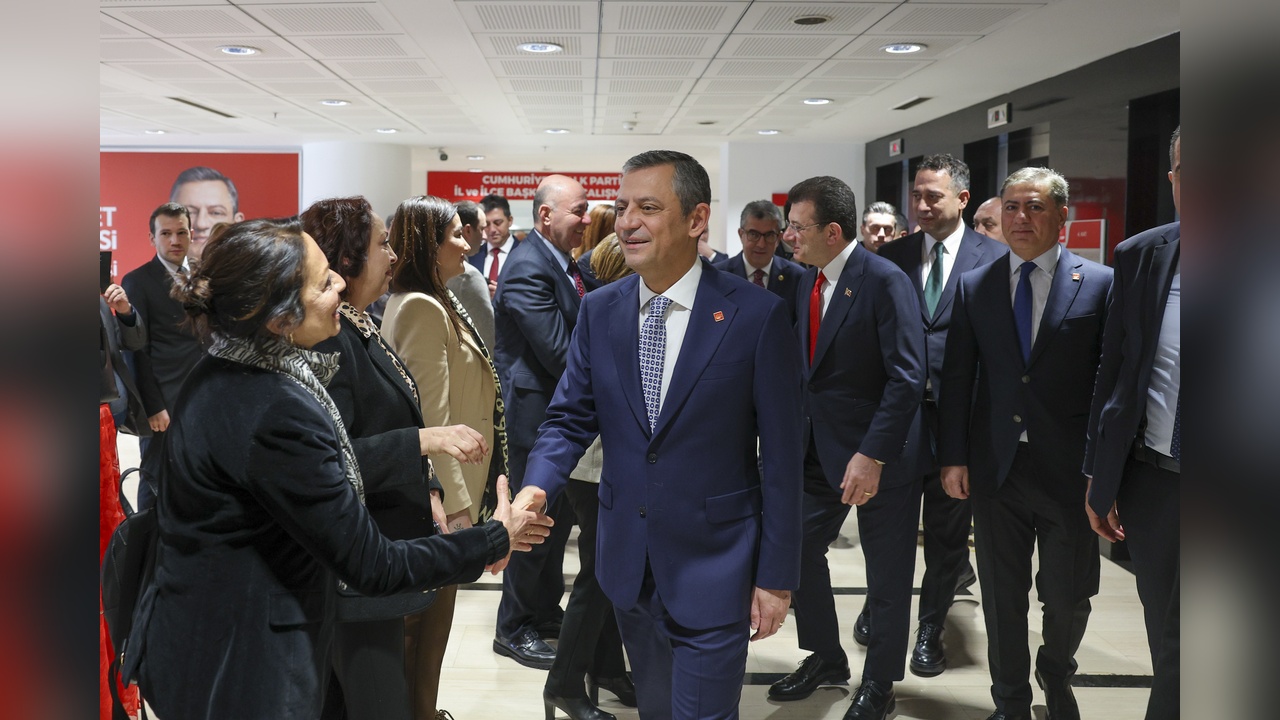 Özgür Özel, Milletvekilleriyle Toplantı Gerçekleştirdi