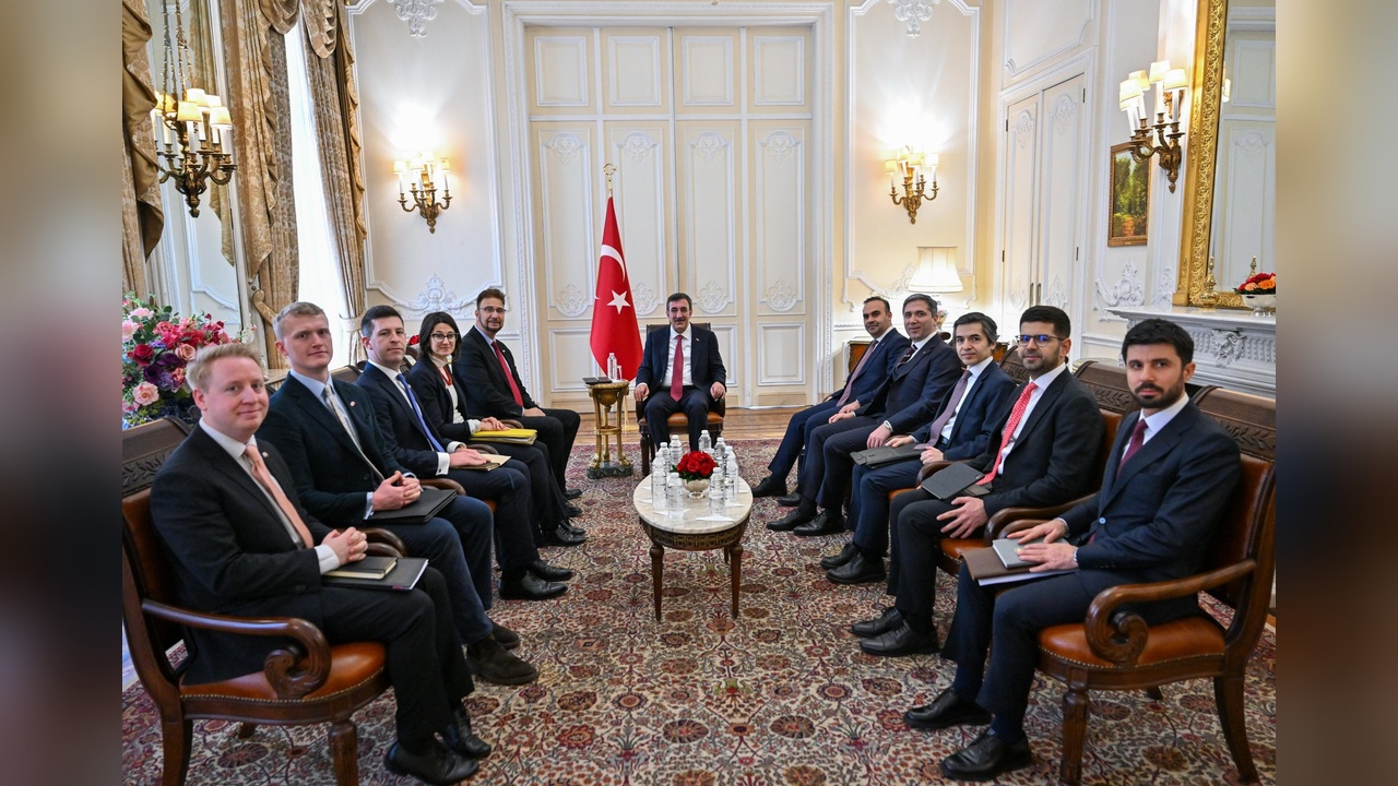Cevdet Yılmaz, İngiltere'deki Resmi Temaslarına Devam Ediyor