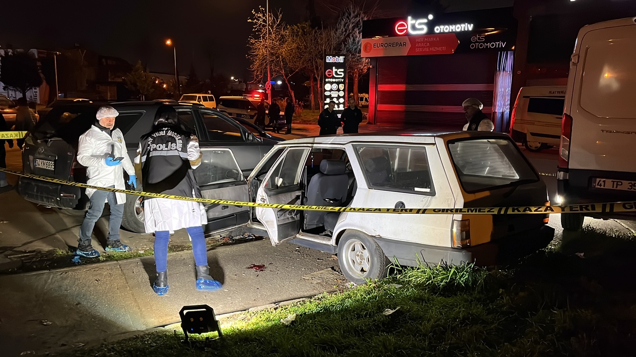 Otomobildeki Ceset Olayı: Başından Vurulmuş Halde Bulundu