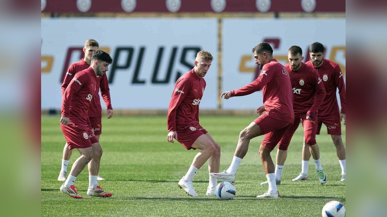 Galatasaray, Kasımpaşa ile Oynayacağı Maç İçin Hazırlıklarını Tamamladı