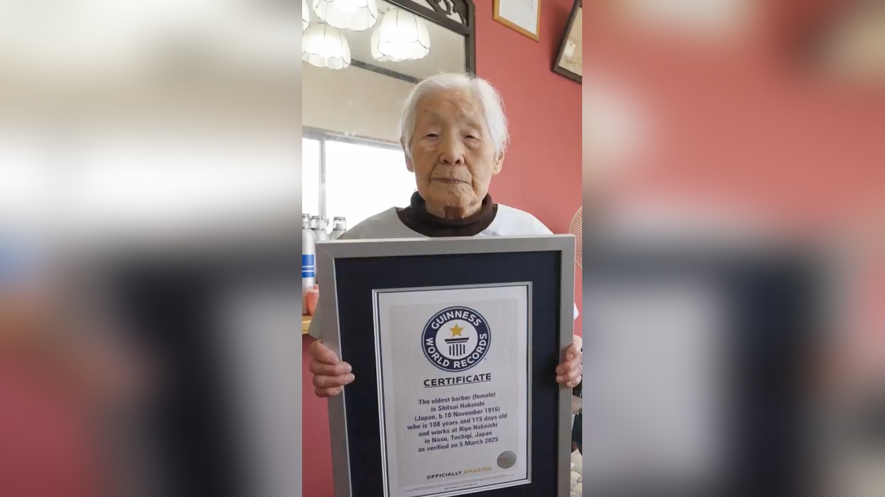 108 Yaşındaki Japon Kadın Berber, Guinness Rekorlar Kitabı'na Girdi