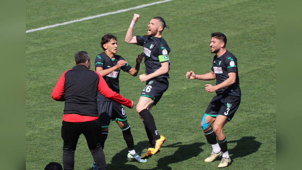 Denizlispor'da Kriz: Başkan ve Futbolcular Arasında Gerilim
