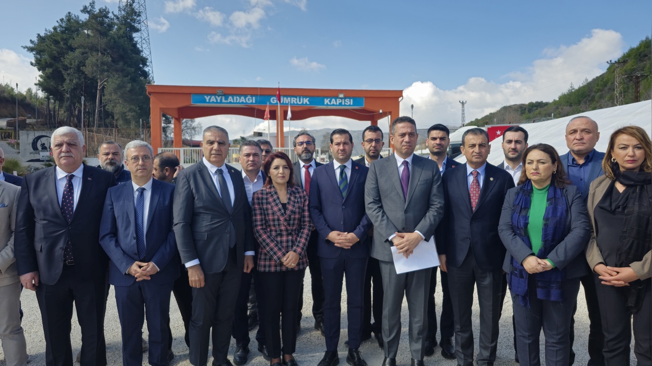 CHP'li Vekillerden Suriye İçin İnsani Güvenlik Koridoru Talebi
