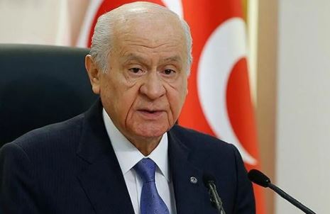 Bahçeli'nin telefon trafiği mesaisi devam ediyor