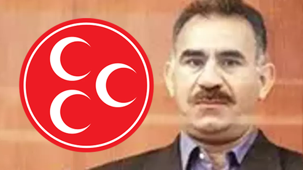 MHP'lilerin yanında bebek katiline sayın denildi! Başbuğ Türkeş'in kemiklerini sızlattılar