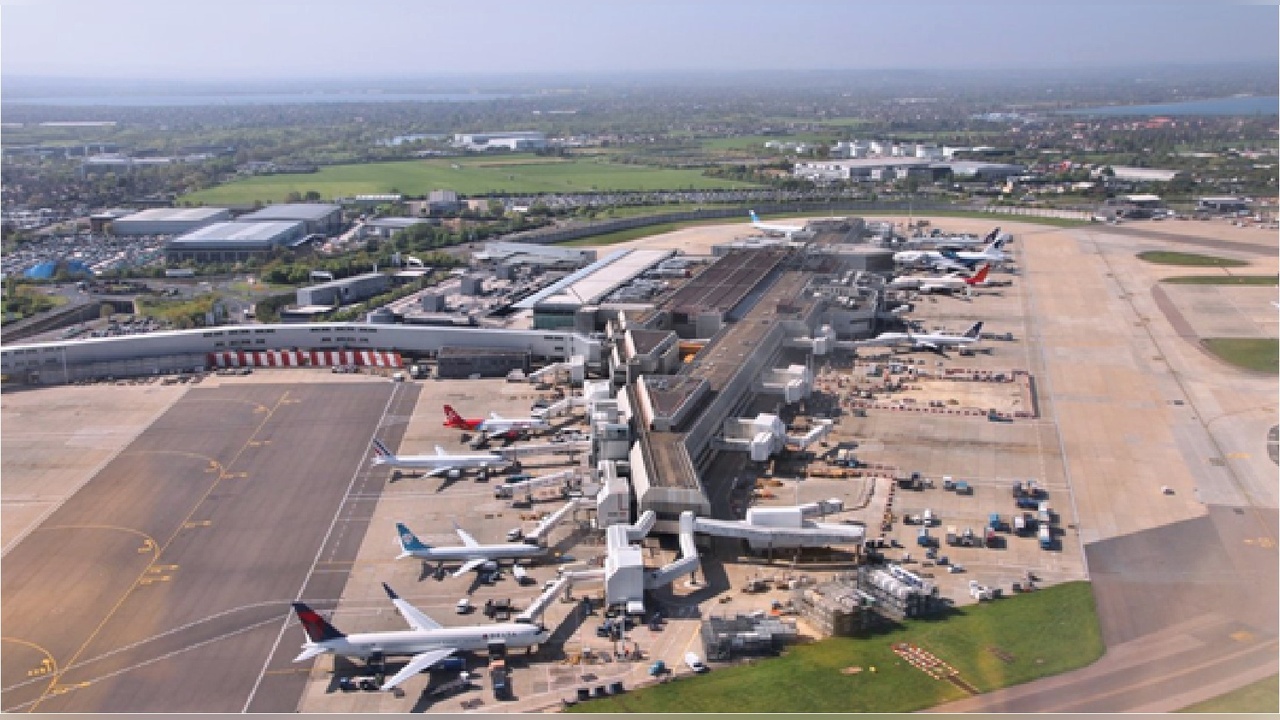 Heathrow Havalimanı Elektrik Kesintisi Nedeniyle Gece Kapatıldı