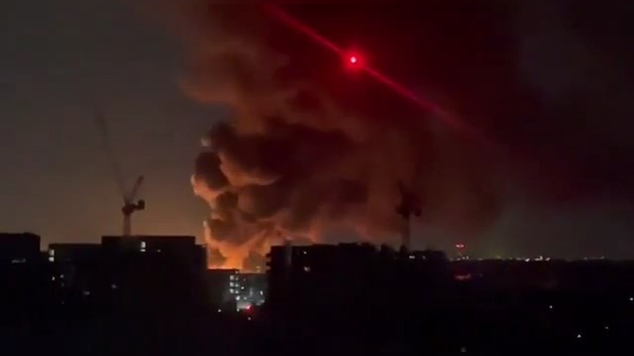 Krasnodar'da Petrol Deposunda Büyük Yangın