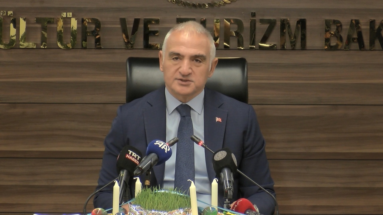 Kültürel Kimlik Vurgusu: Bakan Ersoy'dan Güçlü Mesaj