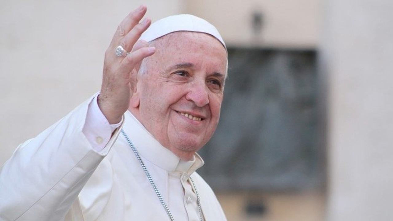 Papa Francis Hastaneden Taburcu Oluyor