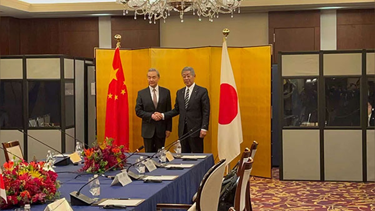 Çin ve Japonya Dışişleri Bakanları Arasında Görüşme Gerçekleşti