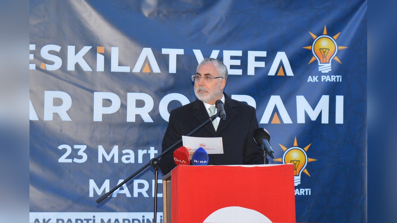 Bakan Işıkhan, Türkiye'nin Geleceği İçin Kararlılıkla Çalışacaklarını Açıkladı