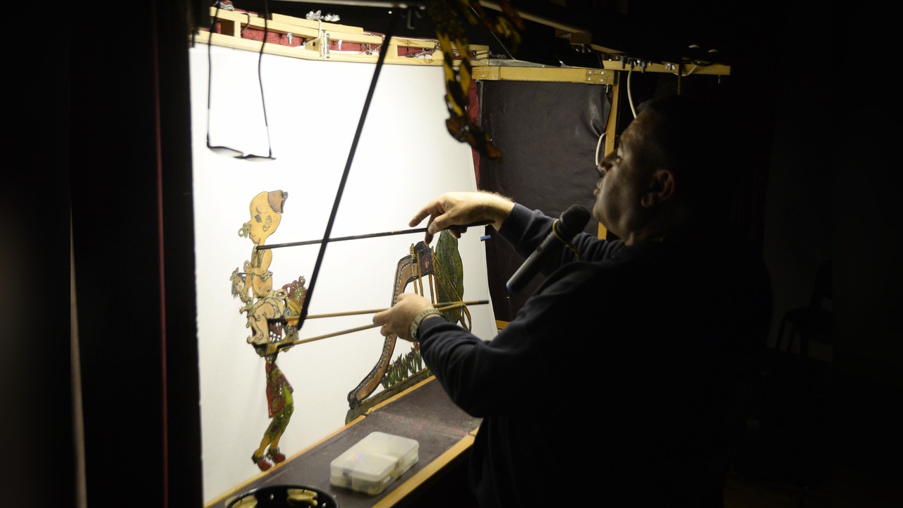 Hacivat-Karagöz Gölge Oyunu Geleneği Devam Ediyor