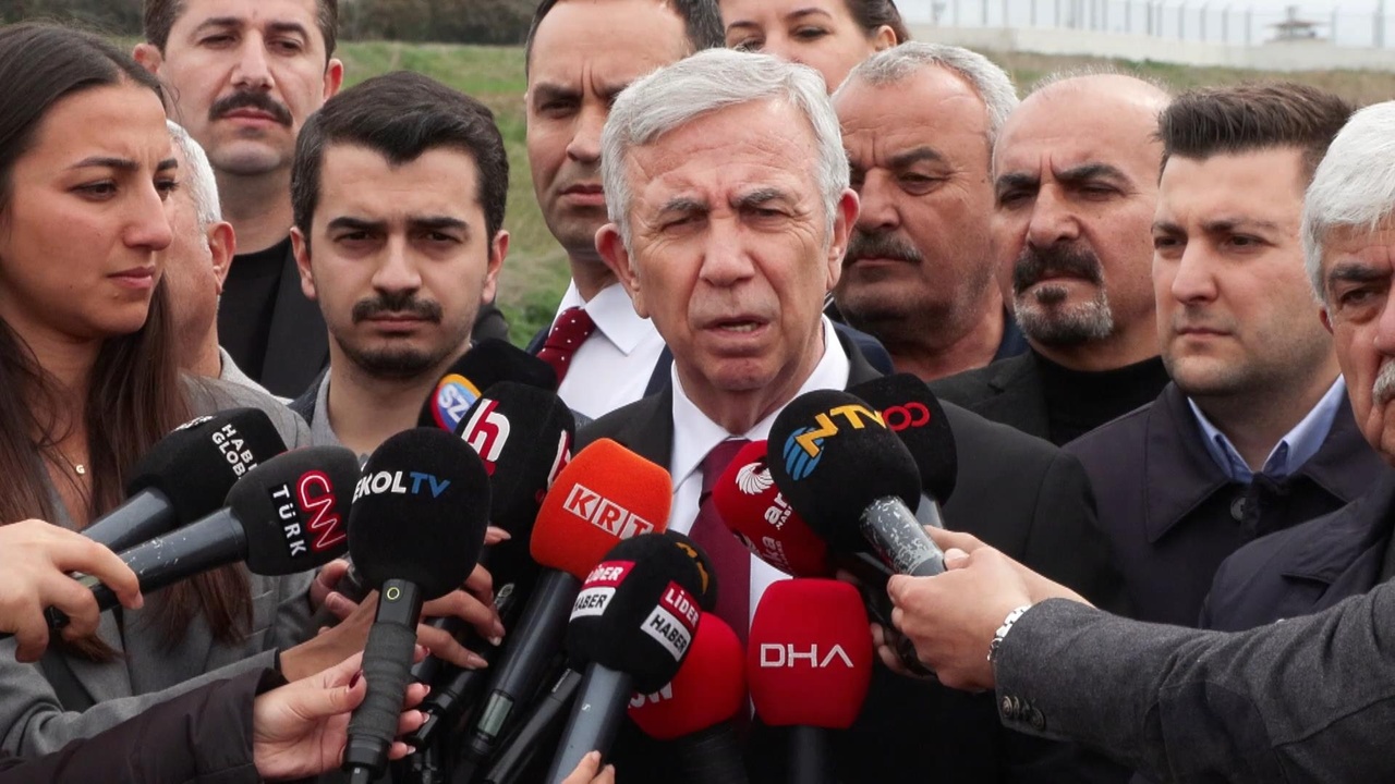 Mansur Yavaş, Ekrem İmamoğlu'nu Ziyaret Etti