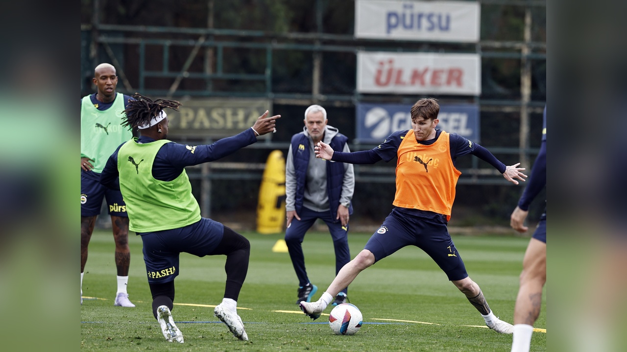 Fenerbahçe, Bodrum FK ile Oynayacağı Maç İçin Hazırlıklarını Sürdürüyor