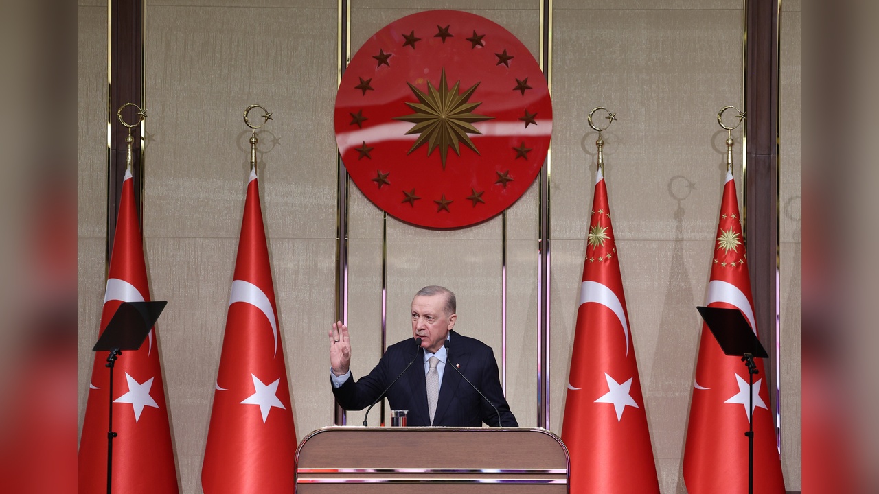 Cumhurbaşkanı Erdoğan'dan Sert Eleştiriler