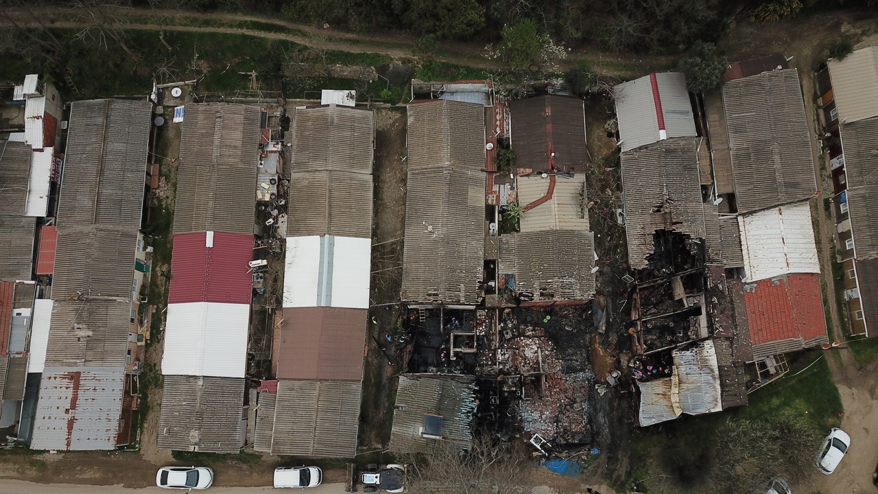 Dron ile Görüntülenen Mahallede 18 Ev Alev Alev Yandı
