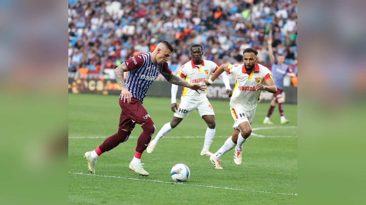Trabzonspor, İç Sahada Puan Kaybı Yaşadı
