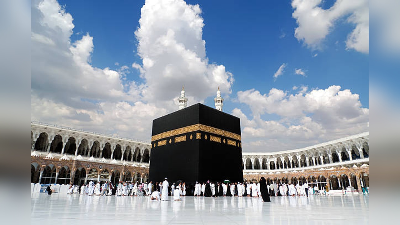 Ramazan'da İki Kutsal Cami'ye Ziyaretçi Akını