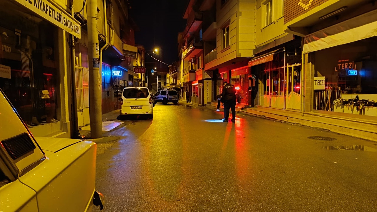 Bursa'da Bıçaklı Kavga: Üç Yabancı Uyruklu Yaralı