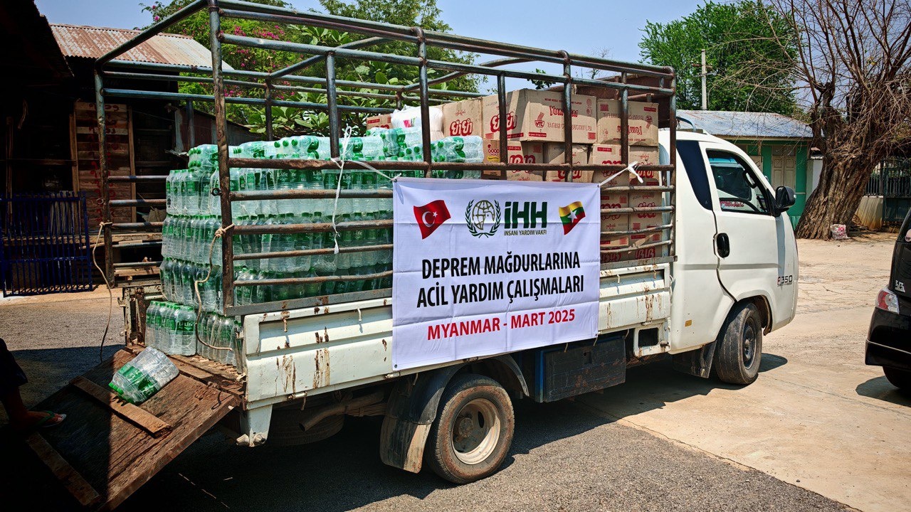 İHH, Myanmar ve Tayland'daki Depremzedelere Yardım Gönderiyor