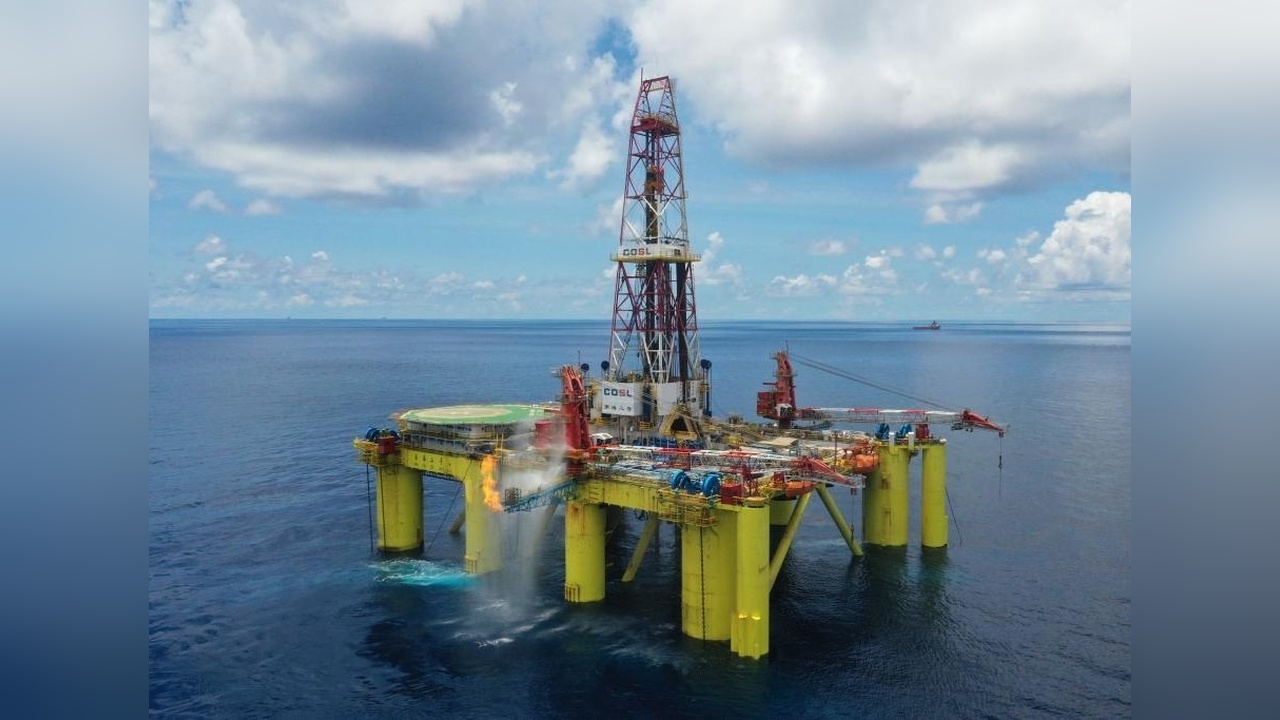 Güney Çin Denizi'nde Yeni Petrol Sahası Bulundu