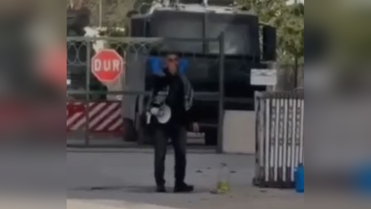ABD Konsolosluğu Önünde Protesto Girişimi