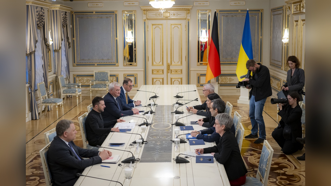 Zelenskiy, Anlaşmada NATO'nun Yer Almadığını Açıkladı