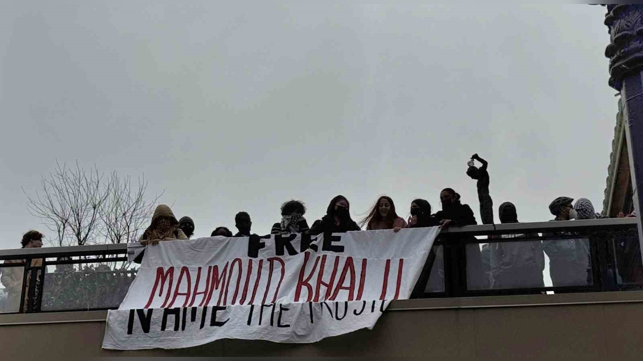 Columbia Üniversitesi'nde Zincirli Protesto Gerçekleşti