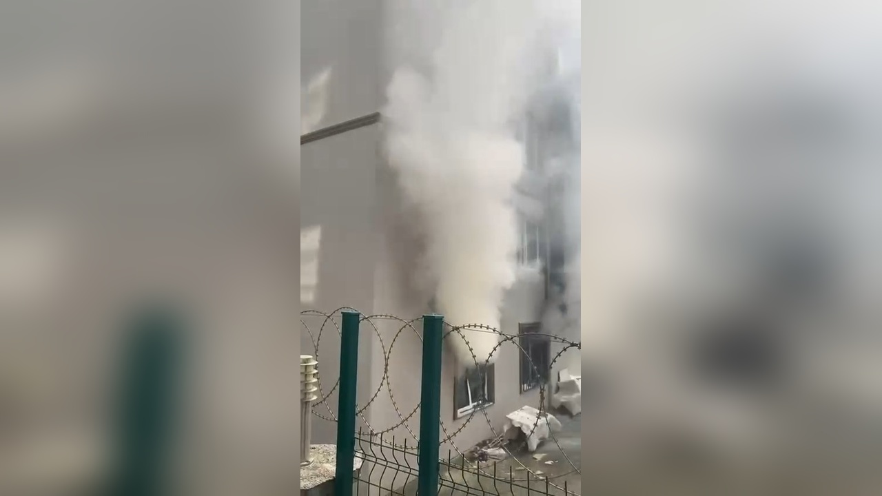 Bursa'da 5 Katlı Binada Yangın Çıktı