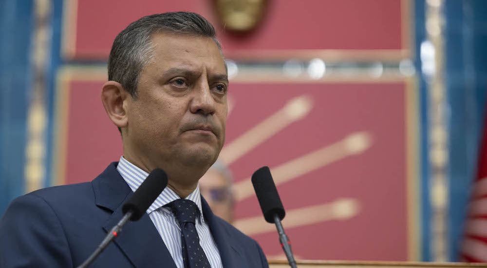 CHP kurultayında sürpriz aday: Özgür Özel'e rakip çıktı
